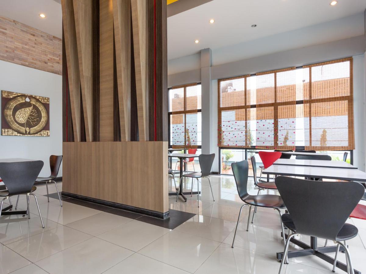 OYO 1127 Baan Siam Hotel Chiang Rai Bagian luar foto