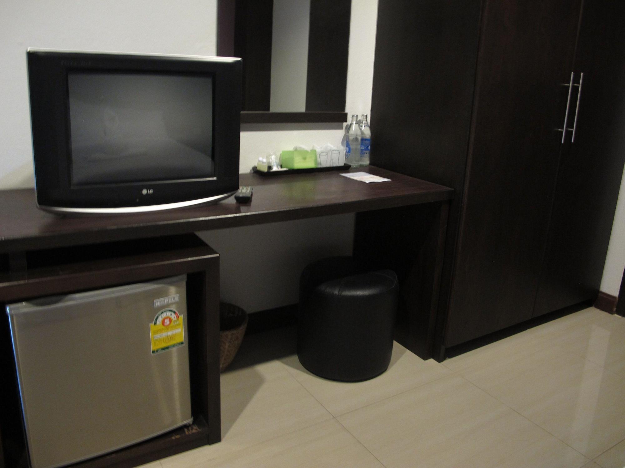 OYO 1127 Baan Siam Hotel Chiang Rai Bagian luar foto