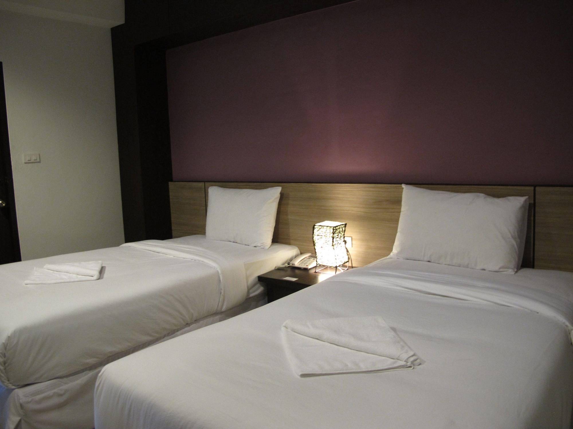 OYO 1127 Baan Siam Hotel Chiang Rai Bagian luar foto